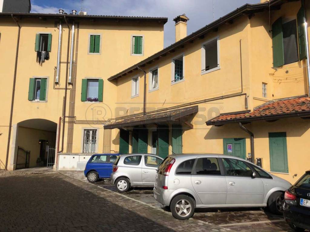 Negozio in vendita a Udine viale volontari della liberta', 54