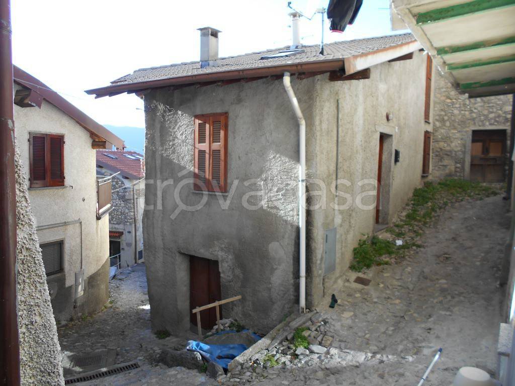 Appartamento in vendita a Veleso