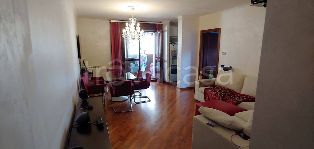 Appartamento in in vendita da privato a Roma via Raoul Chiodelli, 61
