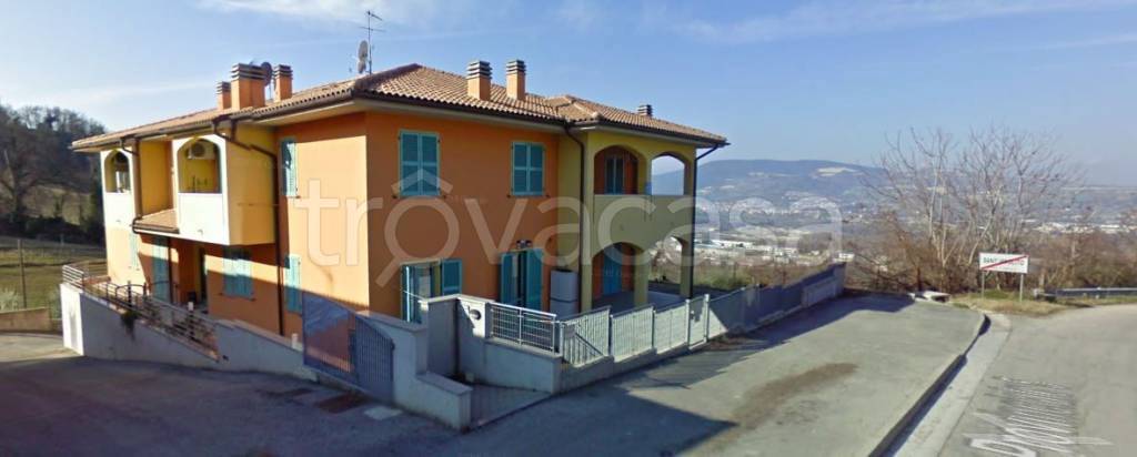 Appartamento in in vendita da privato a Sant'Ippolito via Raffaello, 2