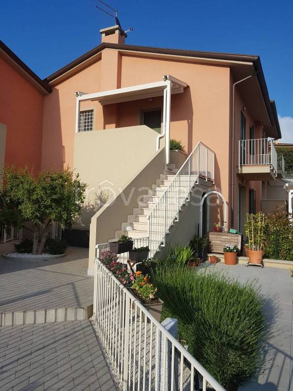 Appartamento in in vendita da privato a Santa Maria a Monte via Pregiuntino, 44