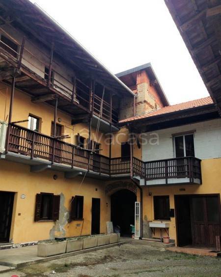 Casa Indipendente in vendita a Bogogno