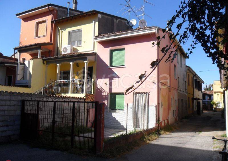 Casa Indipendente in vendita a Soresina