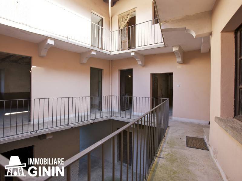 Appartamento in vendita a Cannero Riviera via Galileo Ferraris
