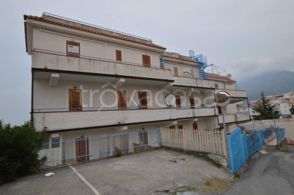Appartamento in vendita a San Nicola Arcella via Sandro Pertini