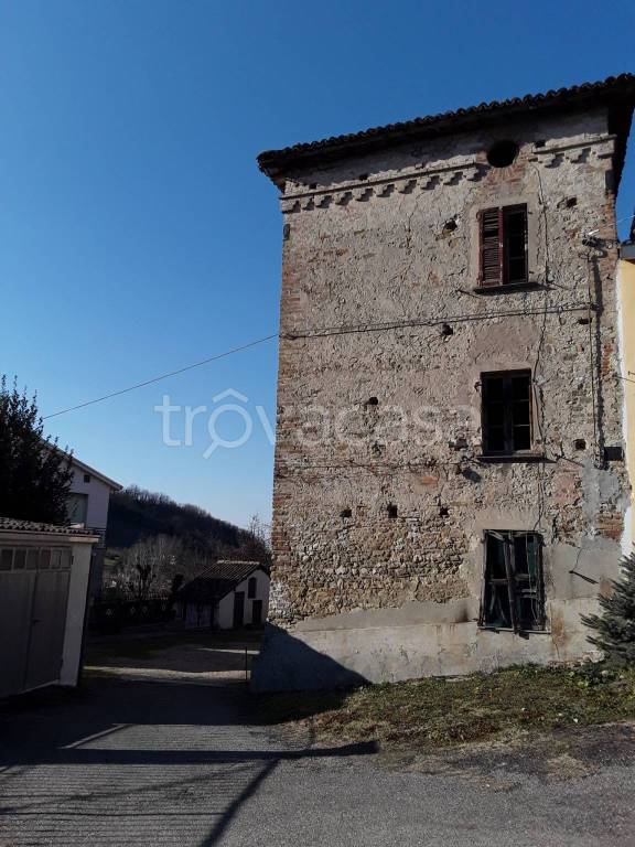 Casa Indipendente in vendita a Torricella Verzate
