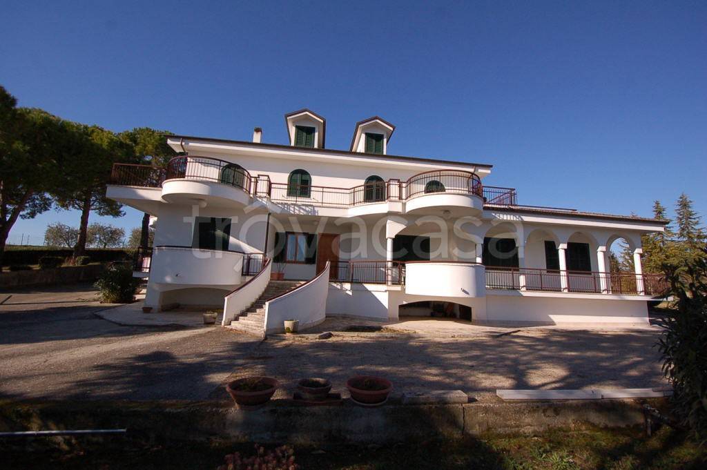 Villa in vendita a Fermo contrada bore di tenna, 1