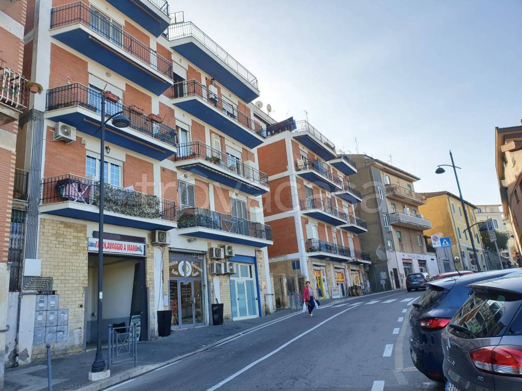 Appartamento in vendita a Lanuvio via Antonio Gramsci