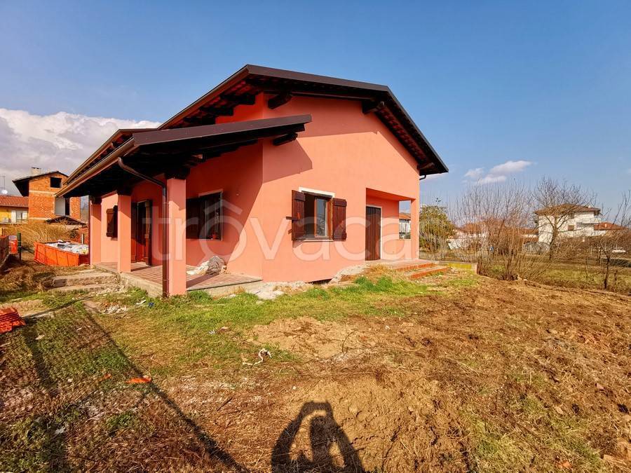 Villa in vendita a Vigliano Biellese vicolo Mautera