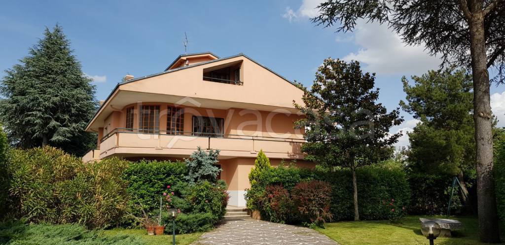 Villa in in vendita da privato ad Avezzano via delle Azalee, 24