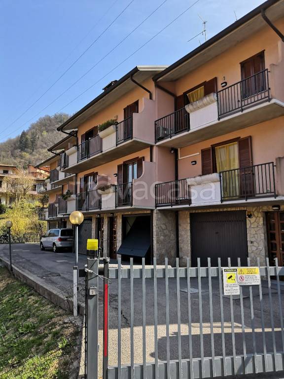 Villa a Schiera in in vendita da privato a Sedrina via Repubblica, 7