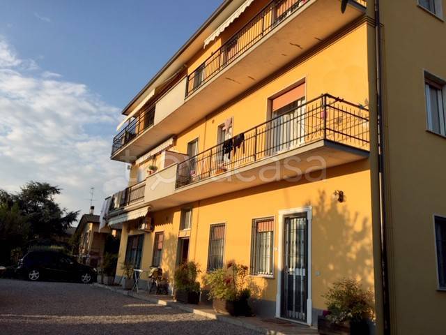 Appartamento in vendita a Calvenzano via Treviglio