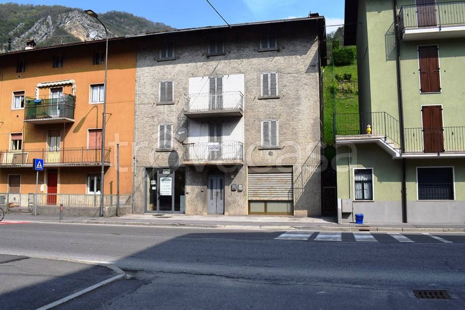 Appartamento in vendita a Zogno via Antonio Locatelli
