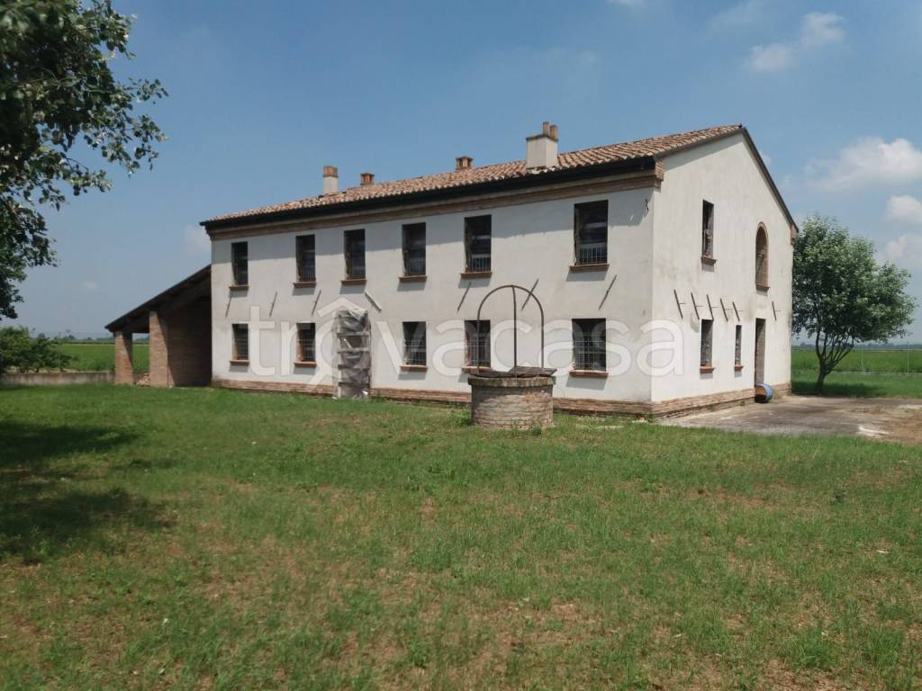 Casale in vendita a Bagnacavallo via Bidolone