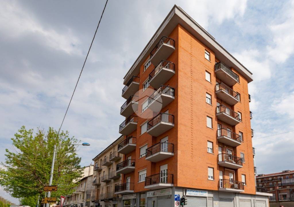 Appartamento in vendita a Collegno corso Francia, 21