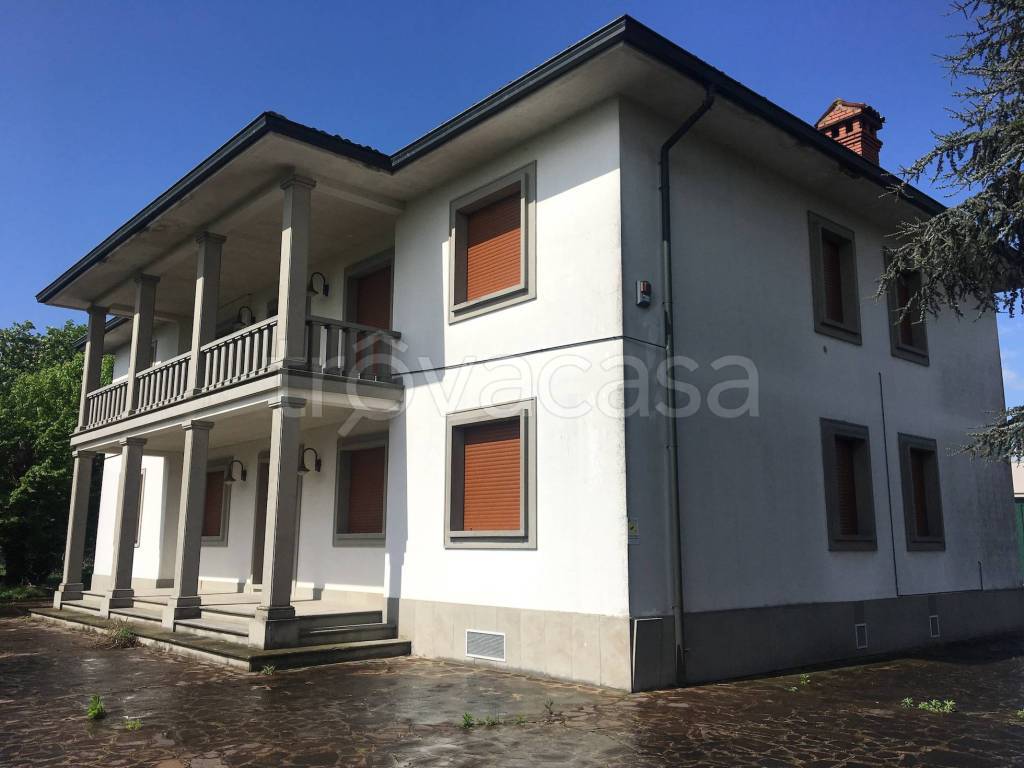 Villa in vendita ad Agnadello via Rivolta, 4