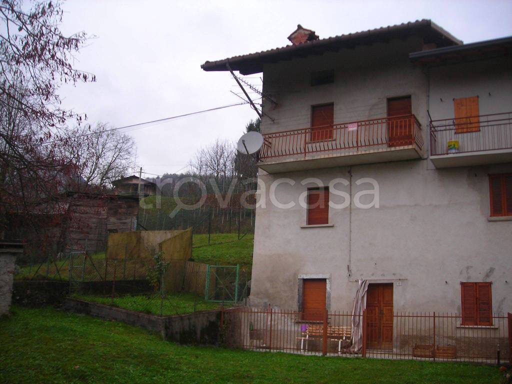 Casa Indipendente in in vendita da privato a San Giovanni Bianco via Zappello, 11