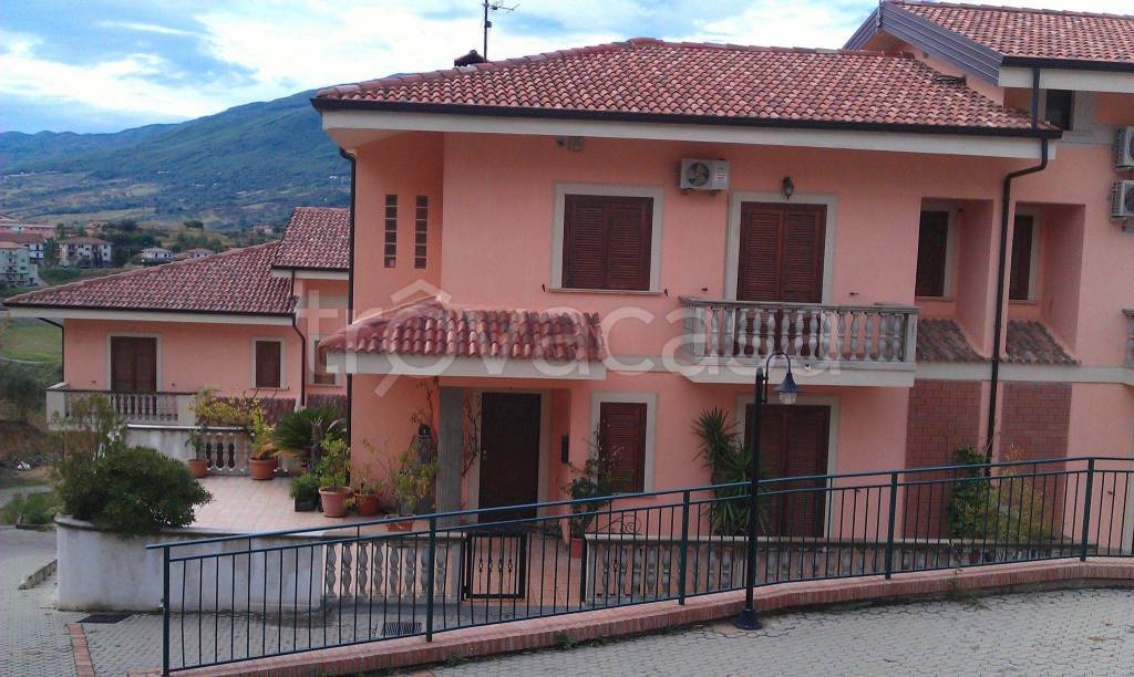 Villa a Schiera in in vendita da privato a Montalto Uffugo via Duomo, 12
