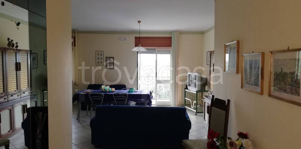 Appartamento in vendita ad Altavilla Silentina via Nettunia