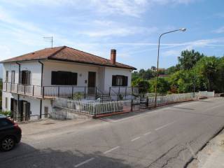 Villa bifamiliare in in vendita da privato a benevento strada provinciale ciardielli, 23