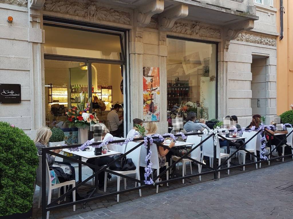 Bar in vendita a Treviglio via Roma