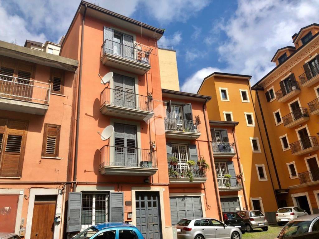 Appartamento in vendita ad Avellino via santissimatrinità
