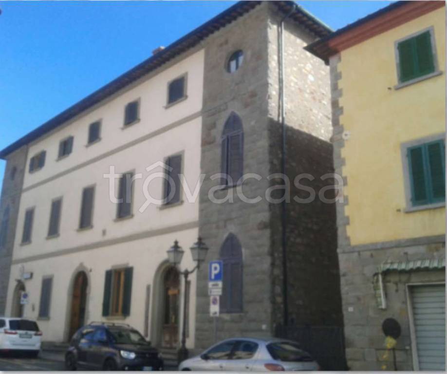 Ufficio in vendita a Castelnuovo di Val di Cecina via della Repubblica 58