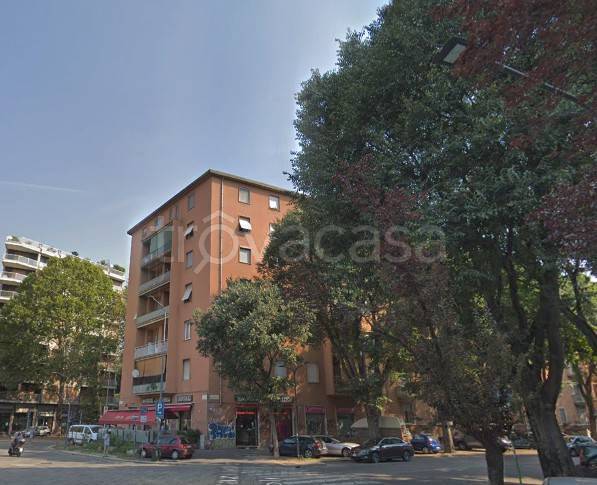 Appartamento all'asta a Milano via Giovanni Pascoli, 2