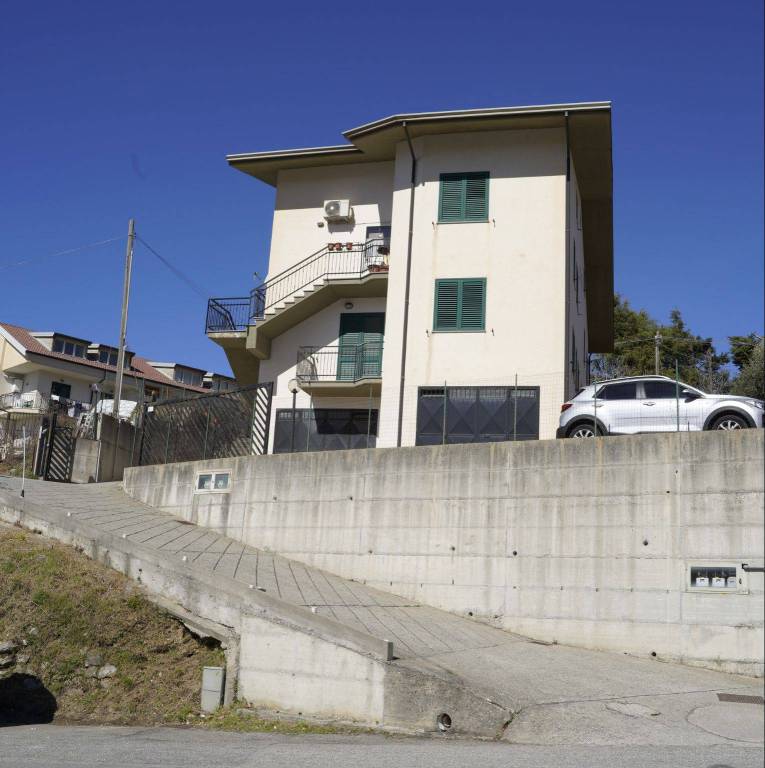 Appartamento in in vendita da privato a Casali del Manco corso Umberto I, 43