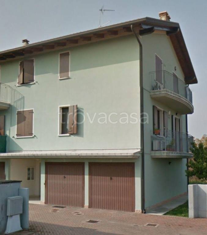 Appartamento in in vendita da privato a Ostiglia via Artemisia Gentileschi, 9