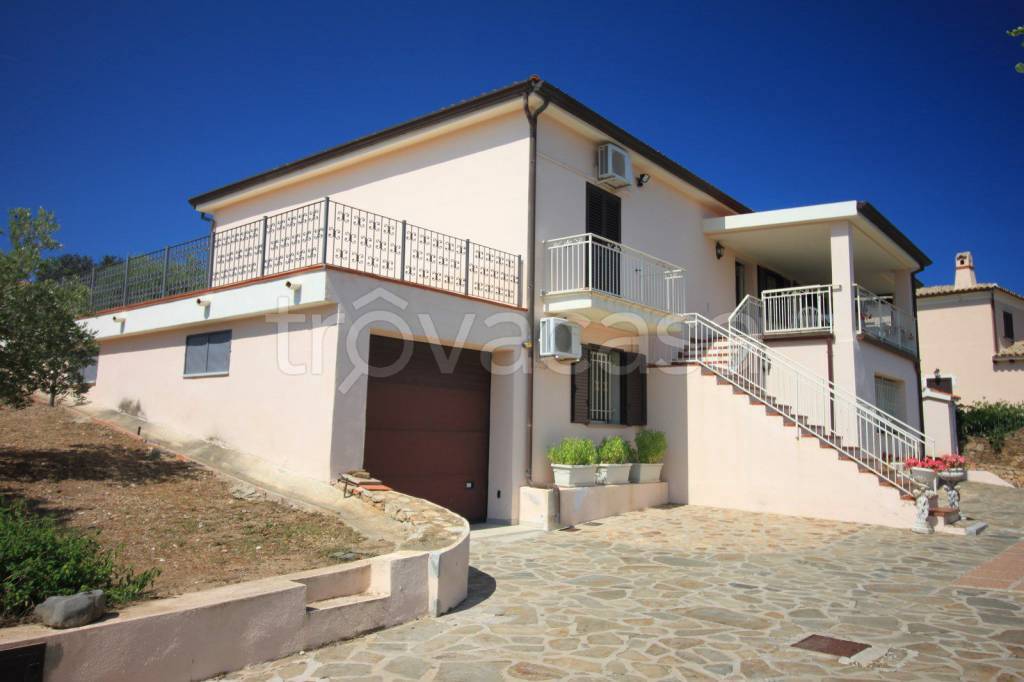 Villa in vendita a Budoni via Golfo Aranci, 4