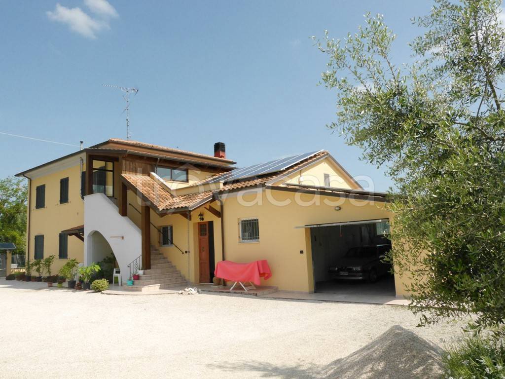 Villa Bifamiliare in vendita a Trecastelli via Vallato Superiore