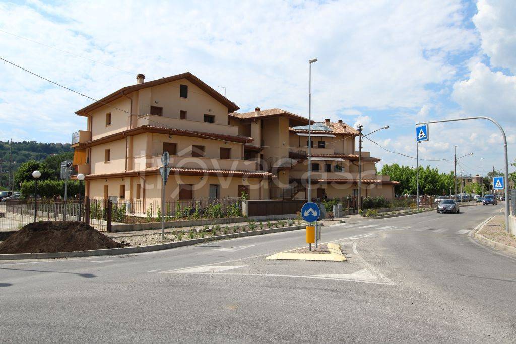 Appartamento in vendita a Poggio Mirteto ss313