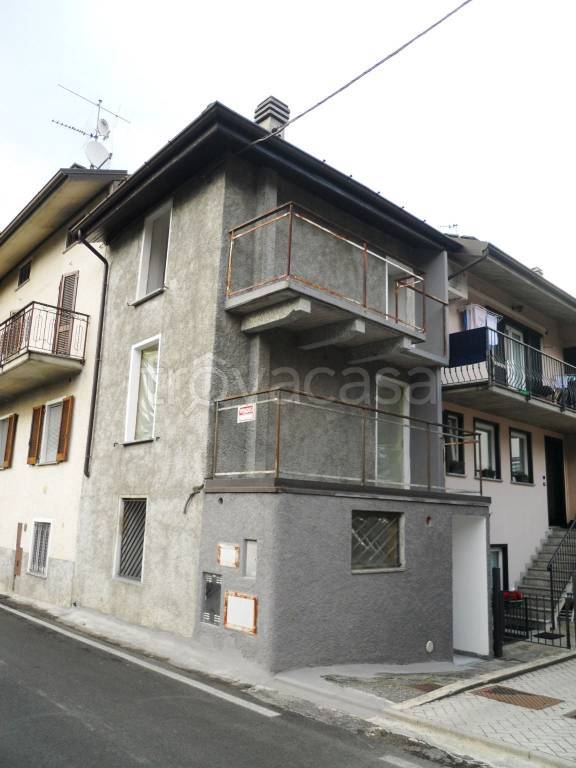 Villa Bifamiliare in vendita a Morbegno via Serta