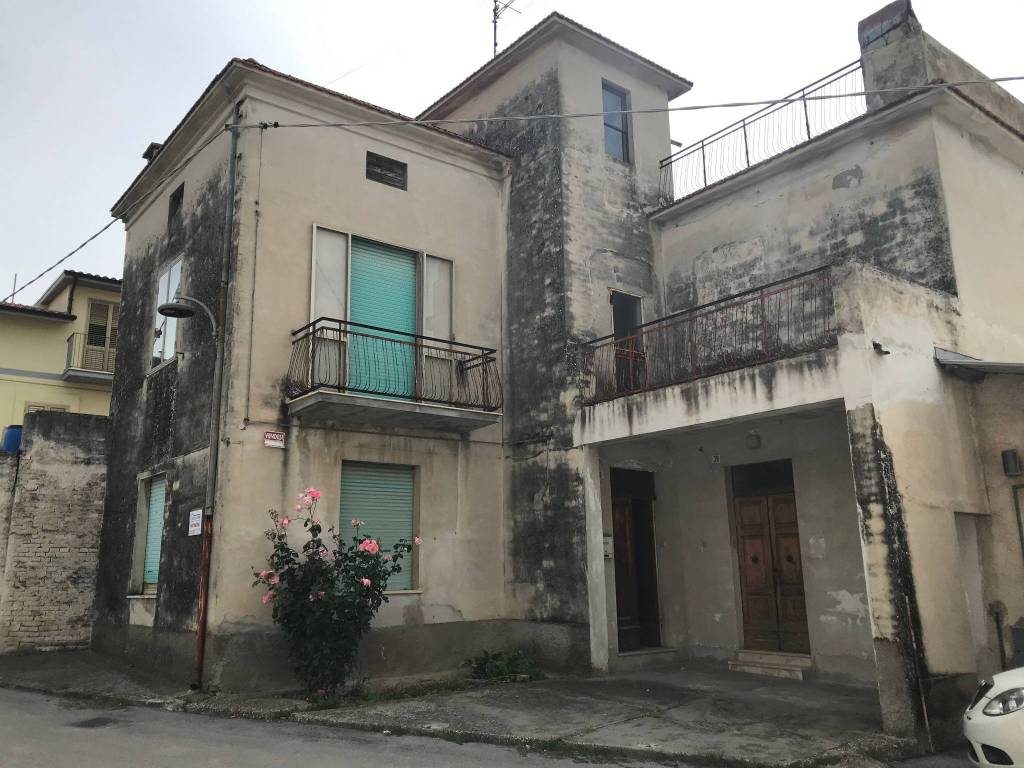 Casa Indipendente in vendita a Ortona strada Provinciale Villa grande-san Nicola