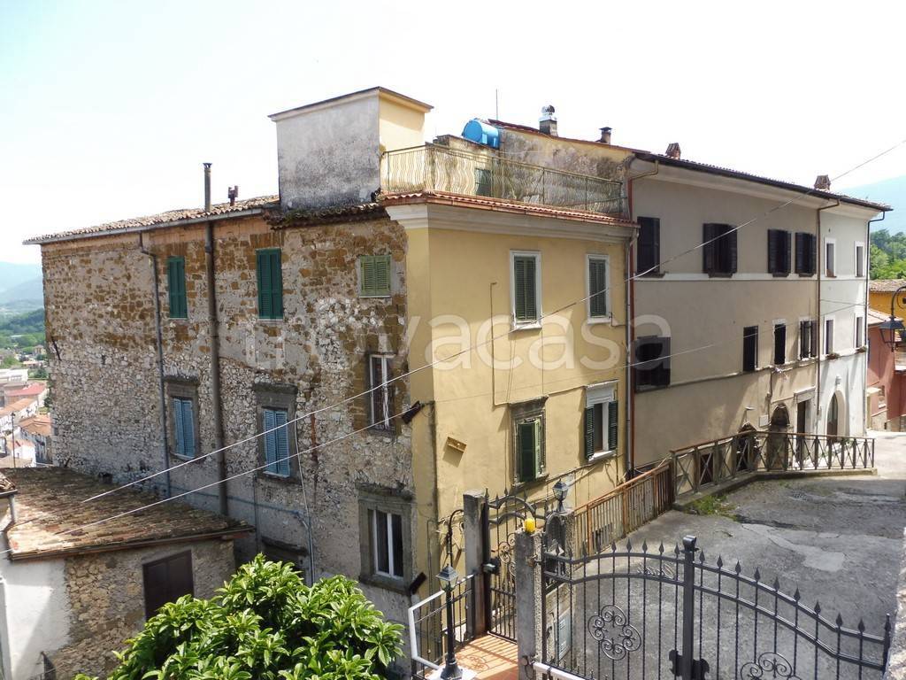 Appartamento in vendita a Ceccano piazza Vecchia