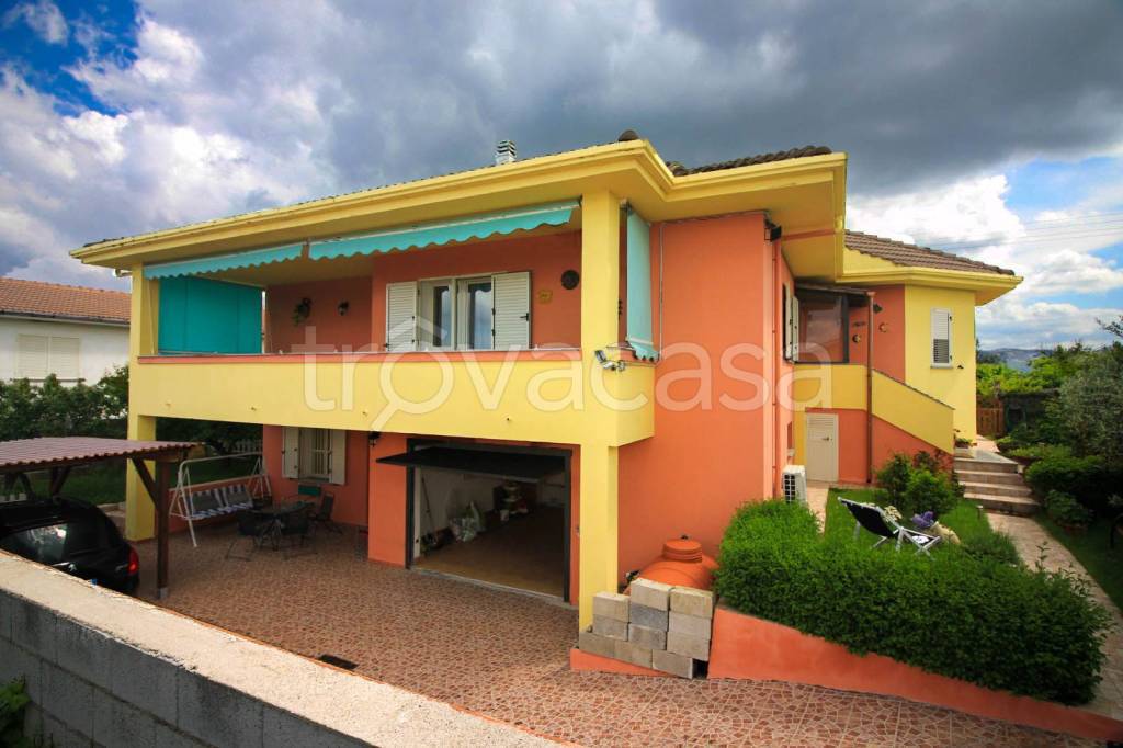 Villa in vendita a Lodè sp50