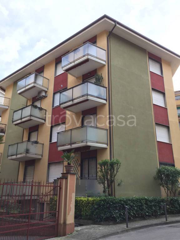 Appartamento in vendita a Rapallo via Marco Polo, 16