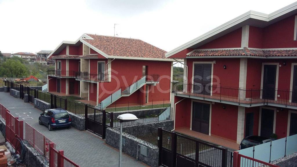 Appartamento in in vendita da privato a San Pietro Clarenza via Palermo, 30