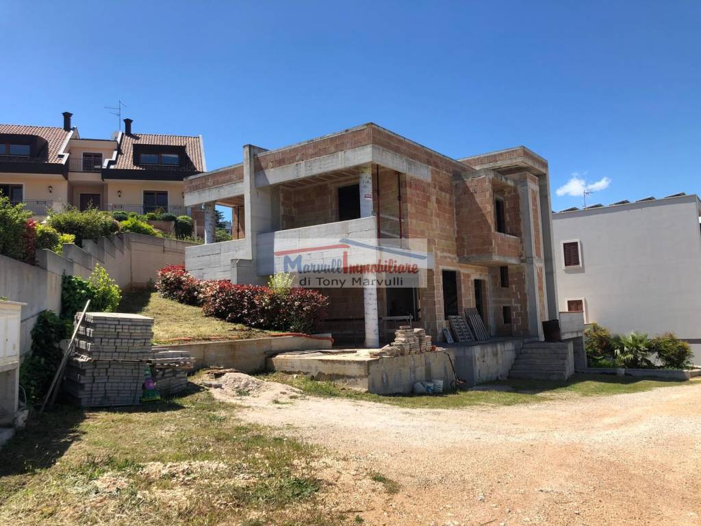Villa Bifamiliare in vendita a Cassano delle Murge via Collina Santa Lucia
