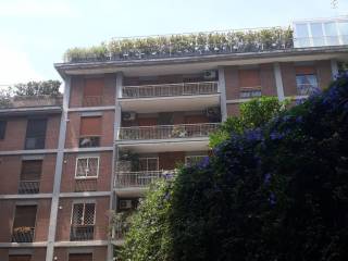 Garage in affitto a napoli via andrea d'isernia, 24