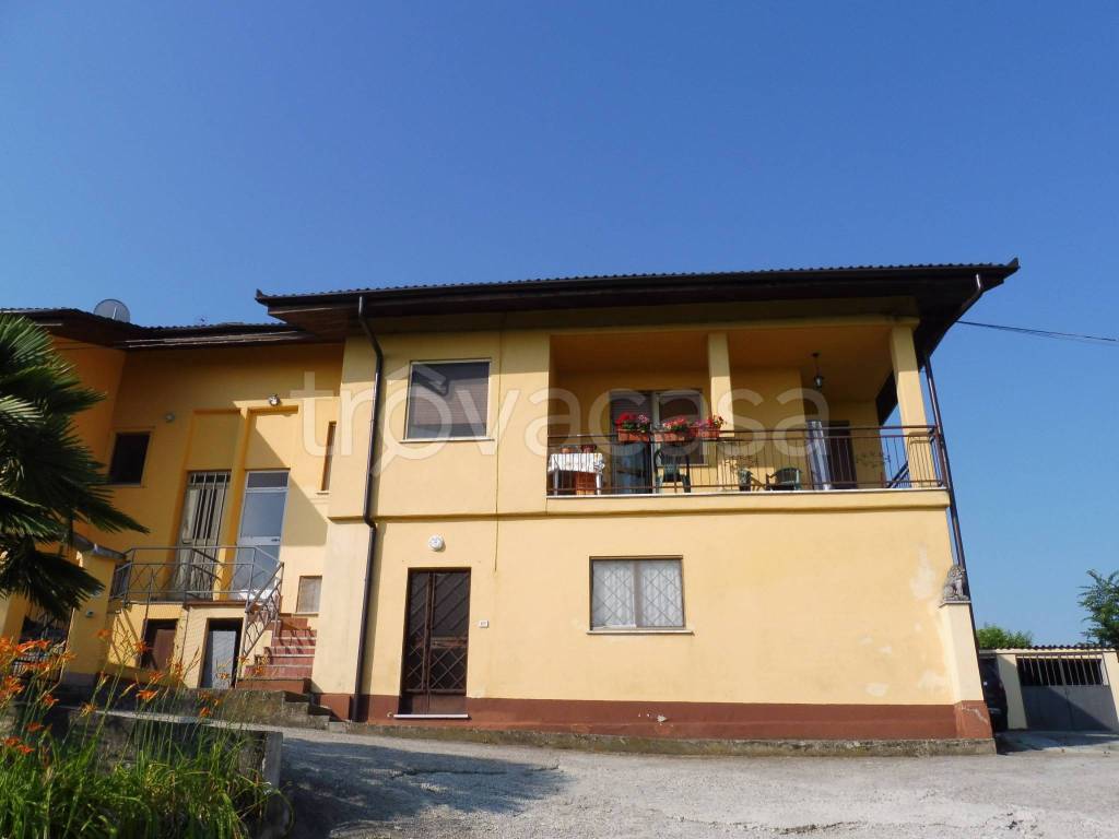 Villa Bifamiliare in vendita a Portacomaro