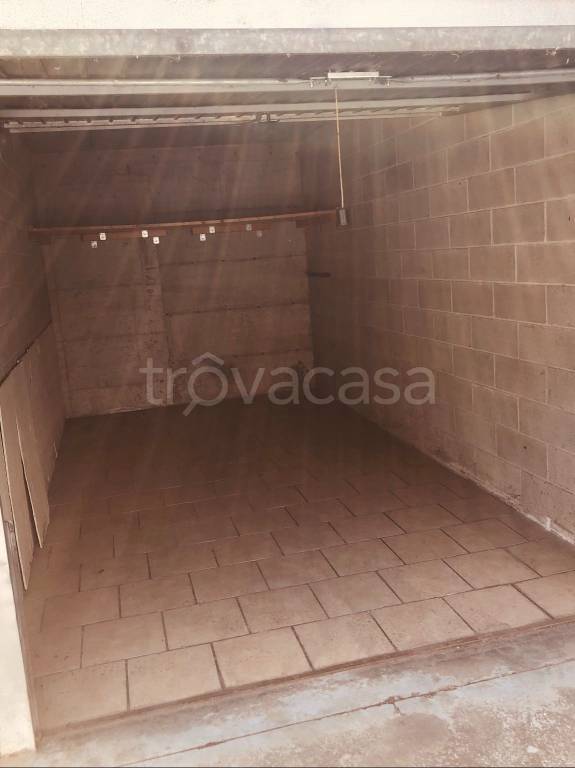 Garage in vendita a Cavenago di Brianza via 24 Maggio, 3