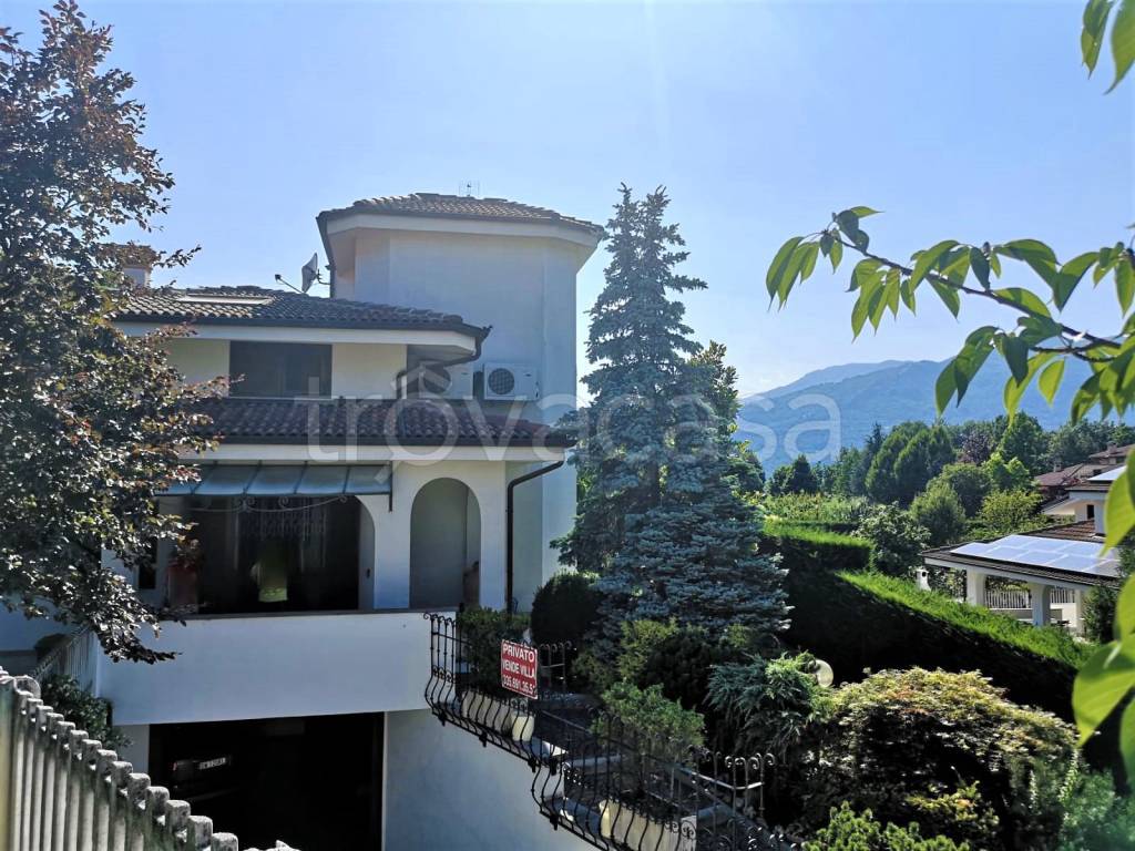 Villa in vendita ad Avigliana via Chiattera, 34