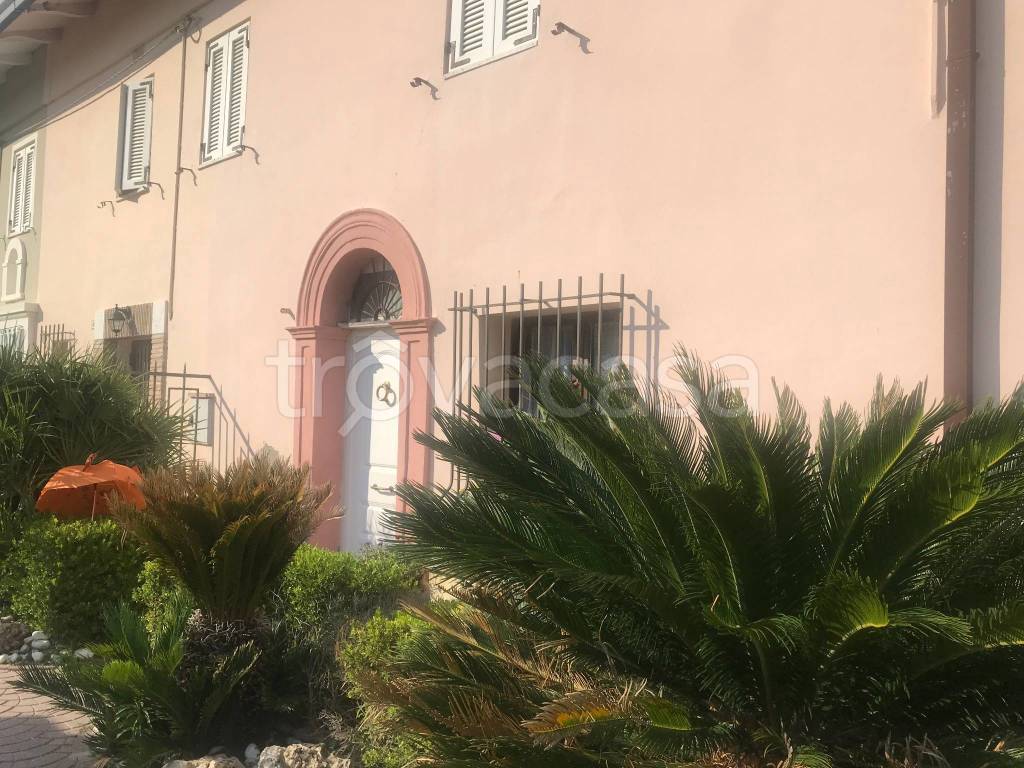 Villa Bifamiliare in vendita a San Clemente via Tavoleto, 46
