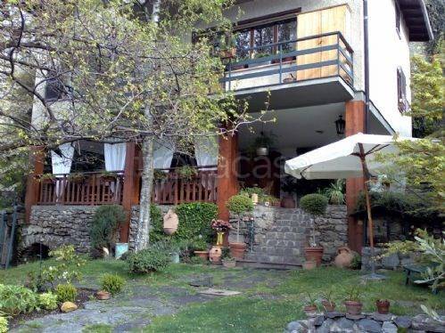 Villa in vendita a Ponte in Valtellina via pigazzino