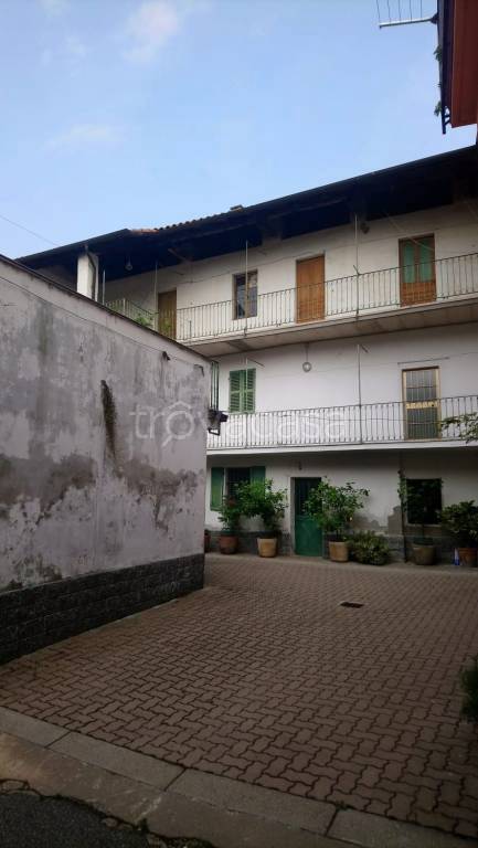 Casa Indipendente in vendita a Serravalle Sesia via Rolando Boca
