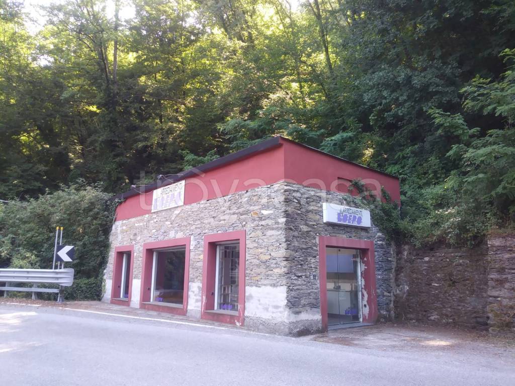 Magazzino in vendita ad Avegno via Guglielmo Marconi