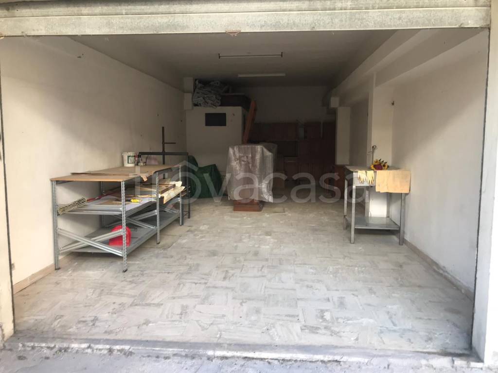 Garage in vendita a San Benedetto del Tronto via Sardegna, 10