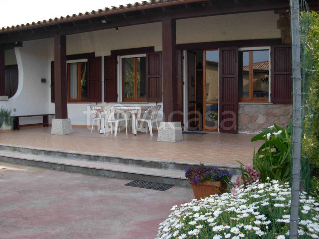 Villa a Schiera in in vendita da privato a San Teodoro via di Li Fureddi, 20